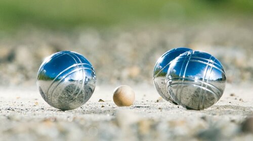 Concours de pétanque